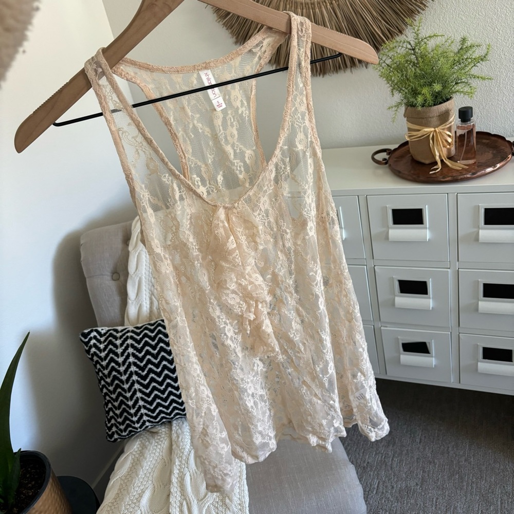 🪴$5/25🪴 xhilaration Blush Pink Lace Sheer Ruffled Racerback Tank Small